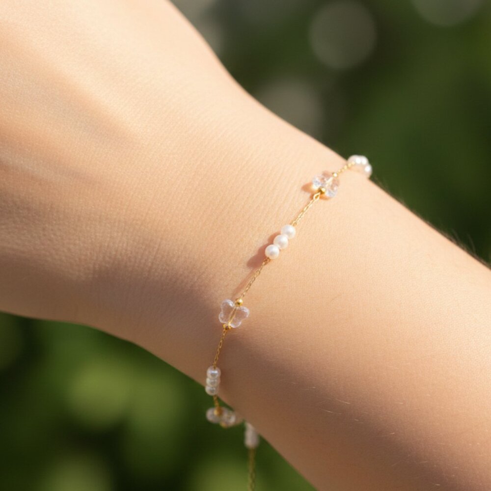 Chic & Stylish Bracelet – A Thoughtful Gift for Women and Girls, DYC1527